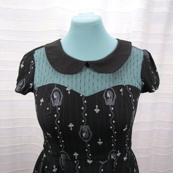 Hell Bunny Collared Gemma Mini Dress in Black Pinstripe Skull Cameo - M - Picture 3 of 10